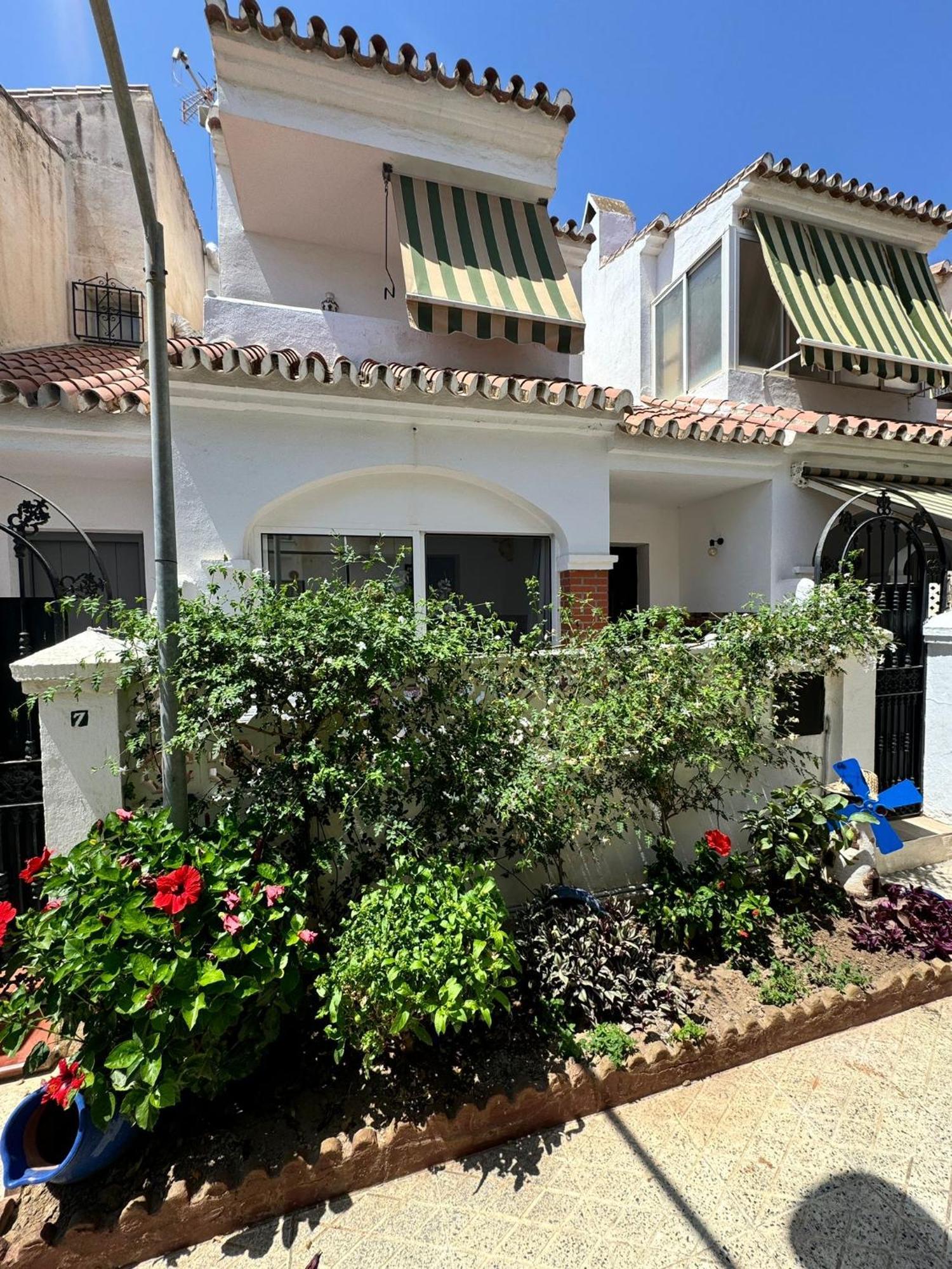 Casa Pom At The Beach Torre de Benagalbon Exterior foto